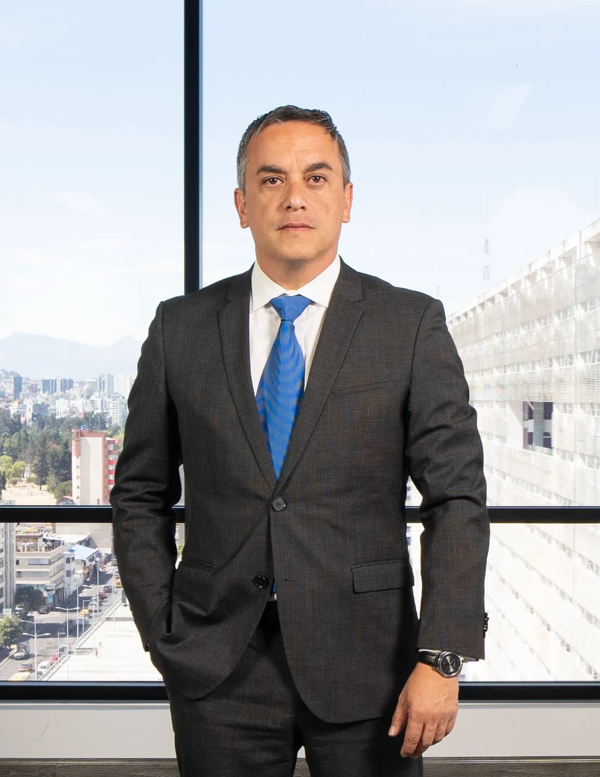 Gilberto Gutiérrez, Socio Competencia de MGR